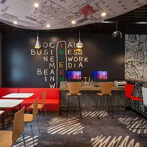 Ibis Railway Station 3* קייב